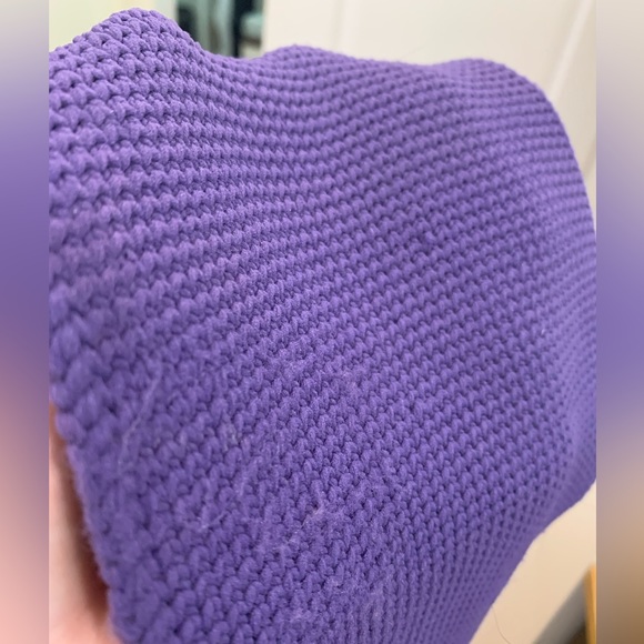 Gongshow Oilers hockey sock-style scarf. - Picture 5 of 6